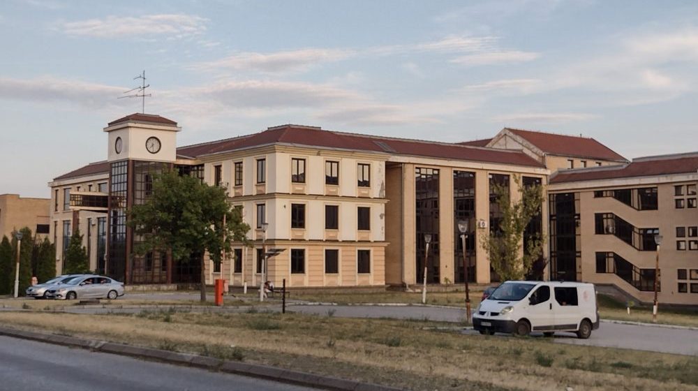 Maturanti Druge gimnazije u Kragujevcu pozivaju na protest podrške otpuštenim profesorima 1