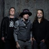 Kanda, Kodža i Nebojša slave 20 godina albuma „Prekidi stvarnosti“ na 1. Beogradskom rok festivalu 6