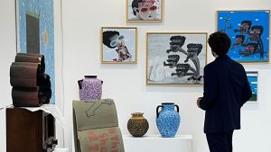 Galerija Novembar učestvuje na jednoj od najprestižnijih kulturnih manifestacija ArtAtina, kao jedina galerija iz Srbije.