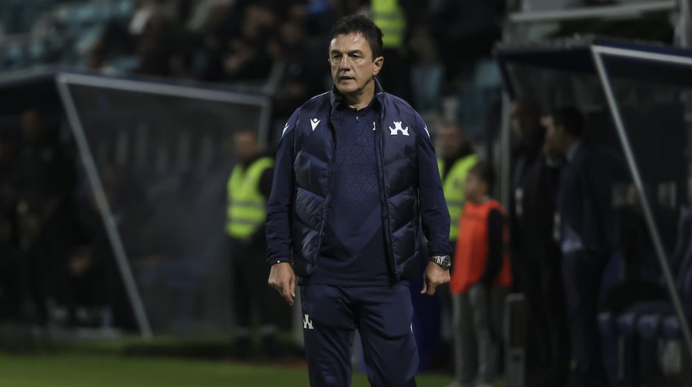 Trener OFK Beograda Simo Krunić