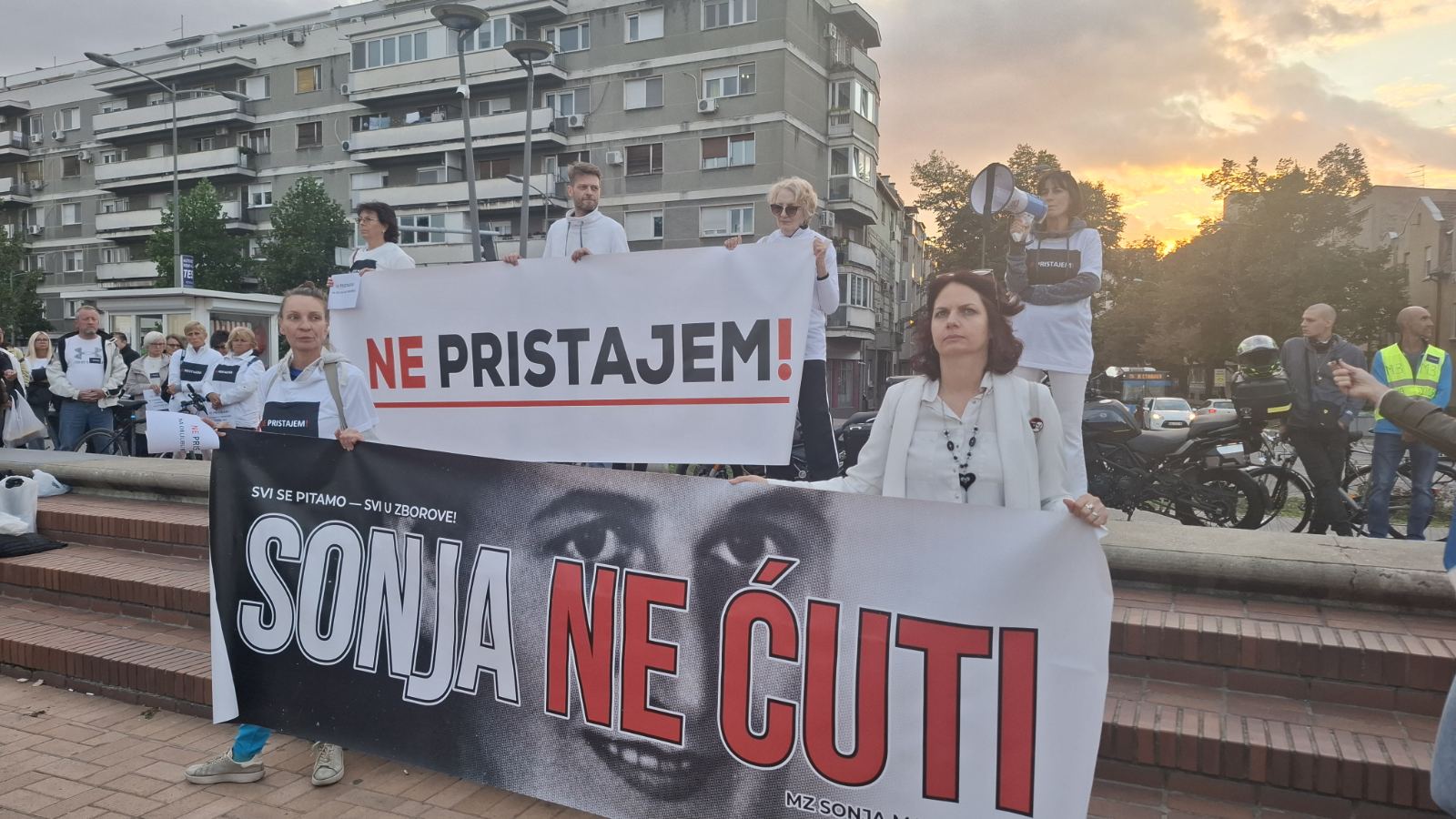 Protest zborova građana u Novom Sadu "Ne pristajem" 2 Protest zborova građana u Novom Sadu "Ne pristajem" 2