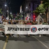 Šta je poručeno sa protesta Društvenog fronta "Javna dobra = vrednost, a ne roba" (FOTO; VIDEO) 6