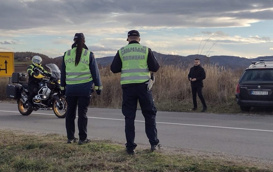 Zbog saobraćajnih nezgoda sa smrtnim ishodom i povredama opasnim po život policija pojačano kontroliše saobraćaj u Aranđelovcu 1
