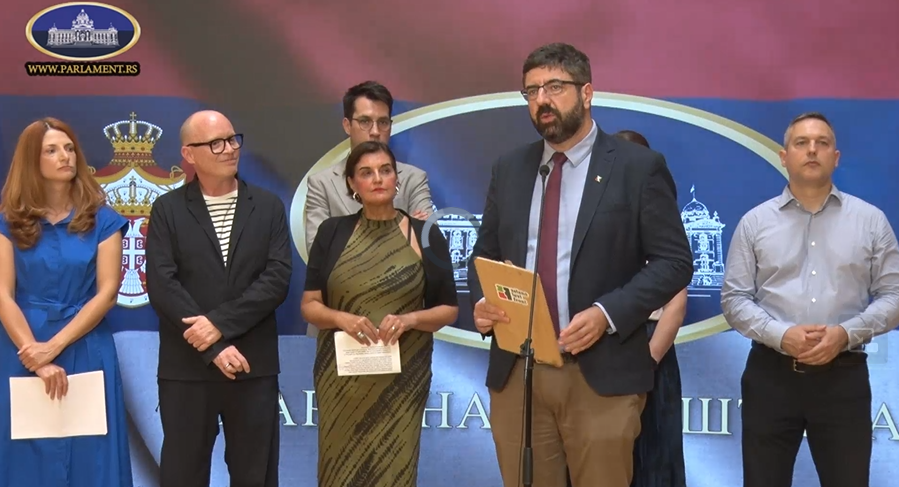 "Stojimo u punoj solidarnosti sa ZLF i svim građanima koji se bore za Srbiju": Šta su poručili evropski poslanici o protestima? 1