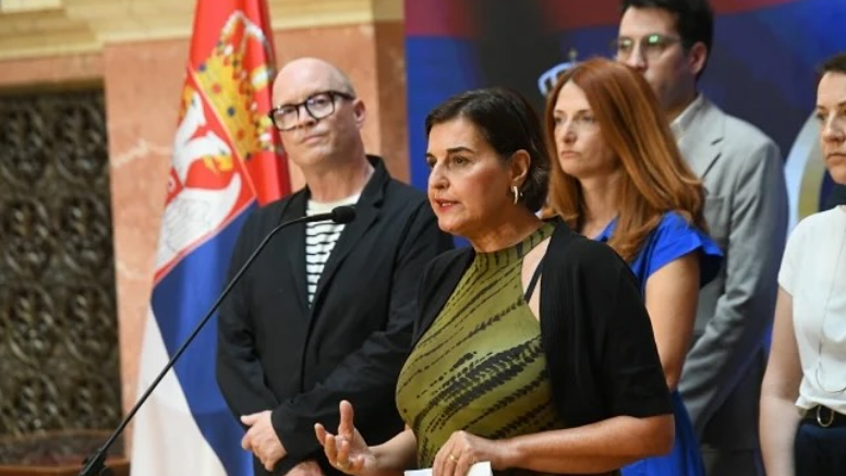 Ko je Vula Ceci, kopredsednica Evropske zelene partije, koju je Vučić nazvao ološem i zapretio krivičnim gonjenjem? 1