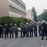 Nakon incidenta sa Žandarmerijom: Policija uhapsila sedmoro građana Kosjerića, odvedeli ih u Užice na saslušanje 9