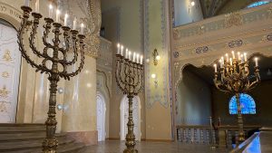 Predsednik Srbije Aleksandar Vučić je čestitao rabinu Isaku Asielu i Jevrejskoj zajednici u Srbiji, praznik Roš Hašane, jevrejsku novu godinu.