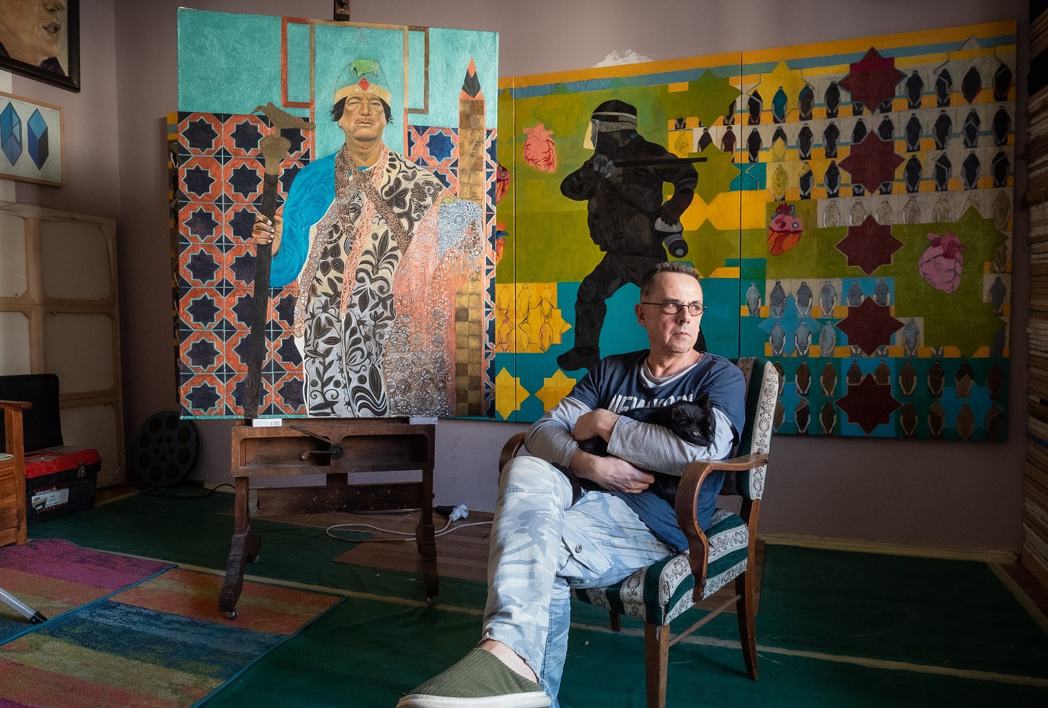 Svojevrsni autorov „Theatraum mundi”: Izložba slika Slobodana Bojovića u Narodnom muzeju Kragujevac 2 Svojevrsni autorov „Theatraum mundi”: Izložba slika Slobodana Bojovića u Narodnom muzeju Kragujevac 2