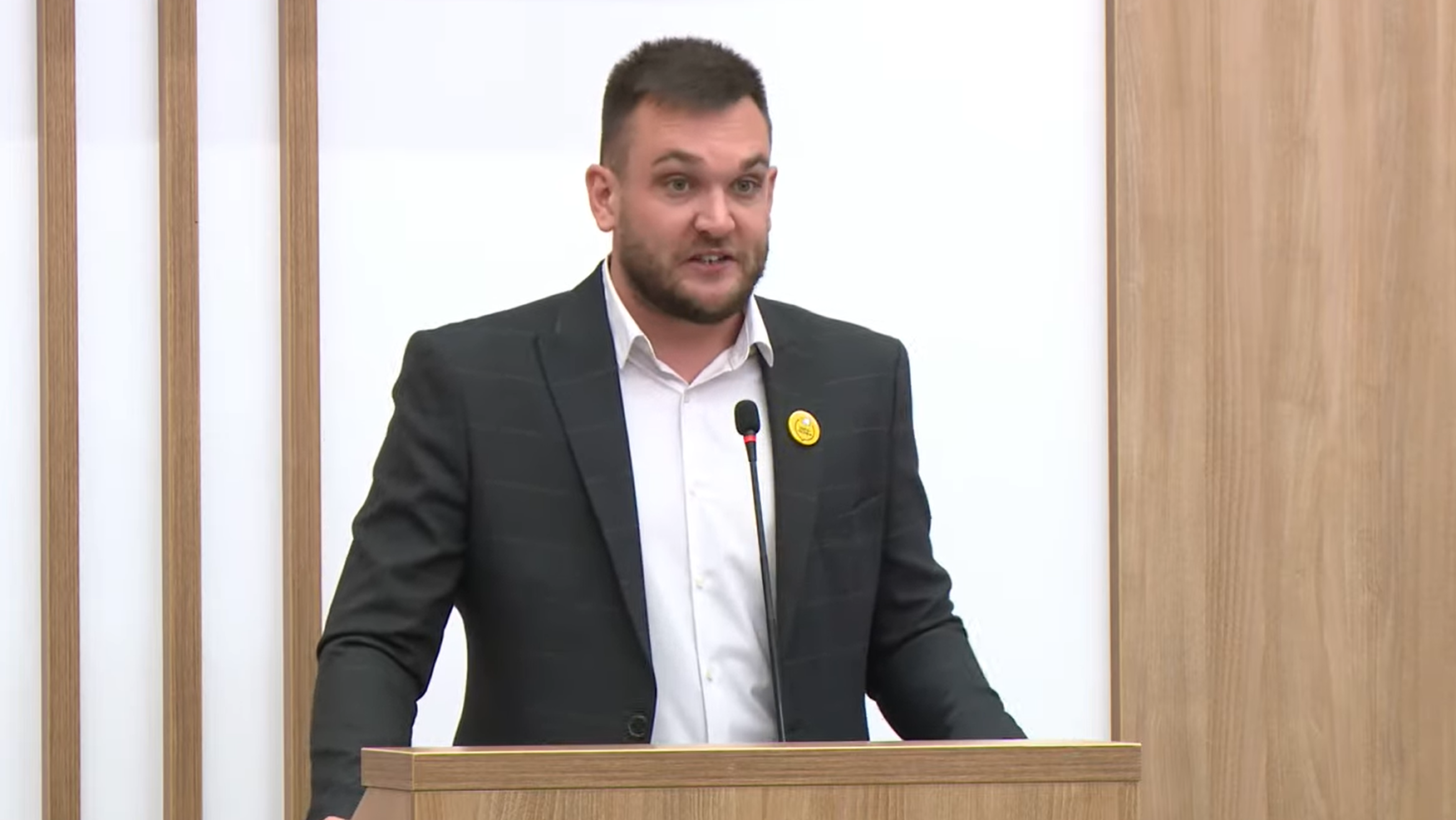 Sednica Skupštine grada Beograda - Branko Kockica dao ostavku, usvojeni rebalansi programa poslovanja više javnih preduzeća (FOTO) 8 Sednica Skupštine grada Beograda - Branko Kockica dao ostavku, usvojeni rebalansi programa poslovanja više javnih preduzeća (FOTO) 8