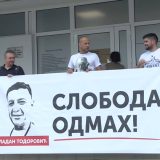 Građani ispred suda u Požegi, Tužilaštvo odlučuje o pritvoru za šest osoba iz Kosjerića 2