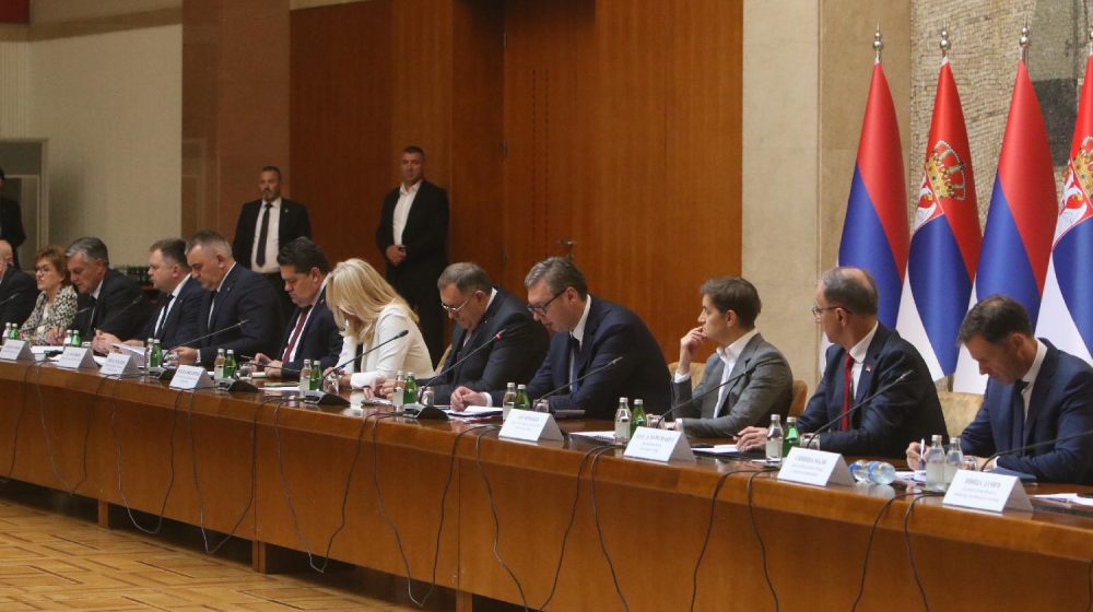 Vučić kritikovao Macuta, nije zadovoljan angažovanjem ministara u Vladi Srbije 1