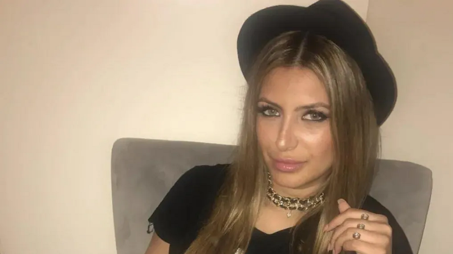 'Kraljica ketamina' priznala krivicu u slučaju predoziranja Metjua Perija 2 Fotografije Sange sa šeširom na glavi