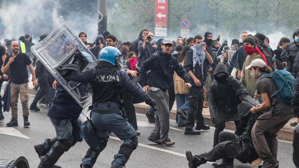 Sukobi demonstranata i policije na skupovima podrške Palestincima u Italiji 6 sukob demonstranata i policije