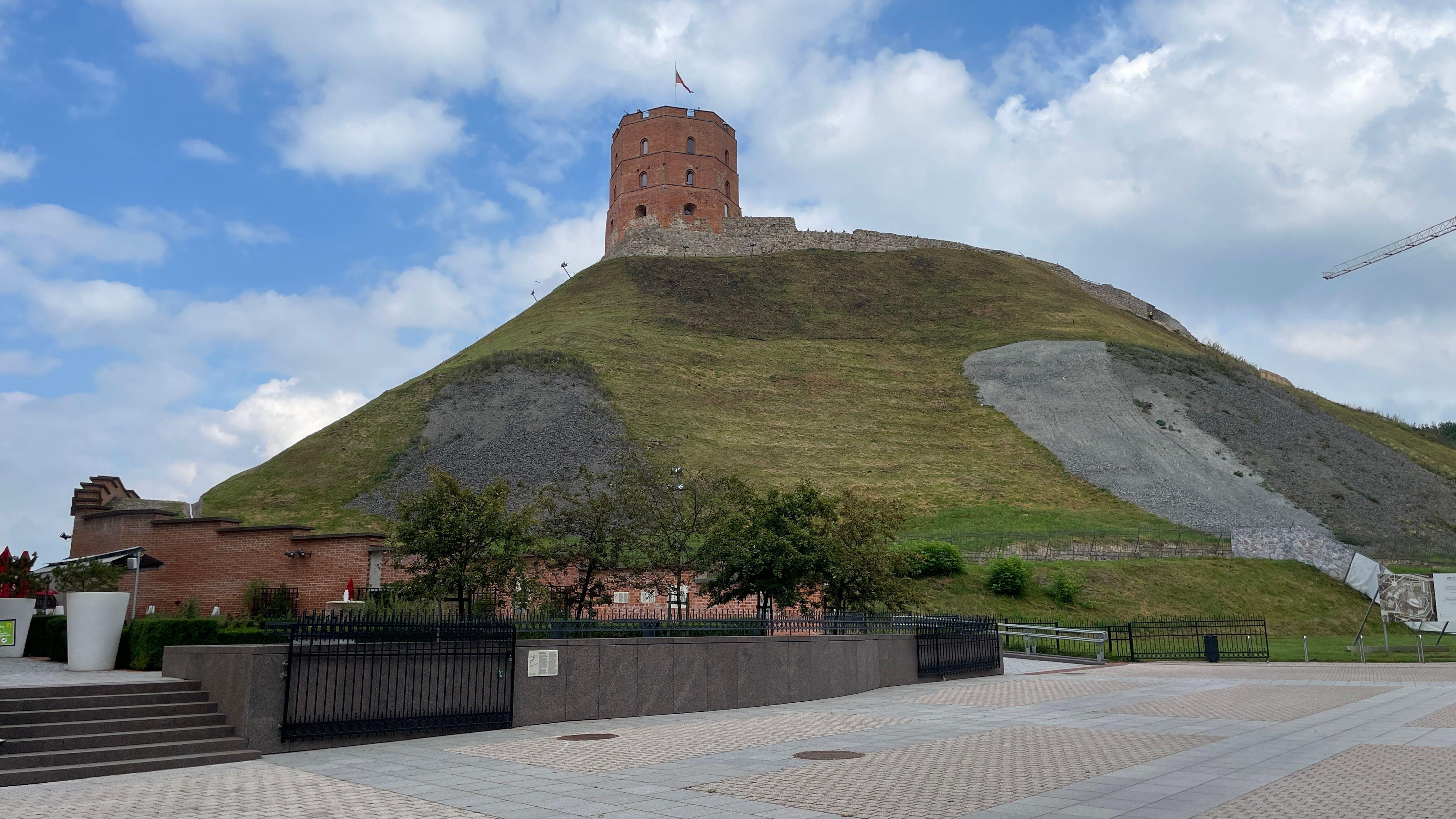 Kula Gediminas na istoimenom brdu u centru Viljnusa