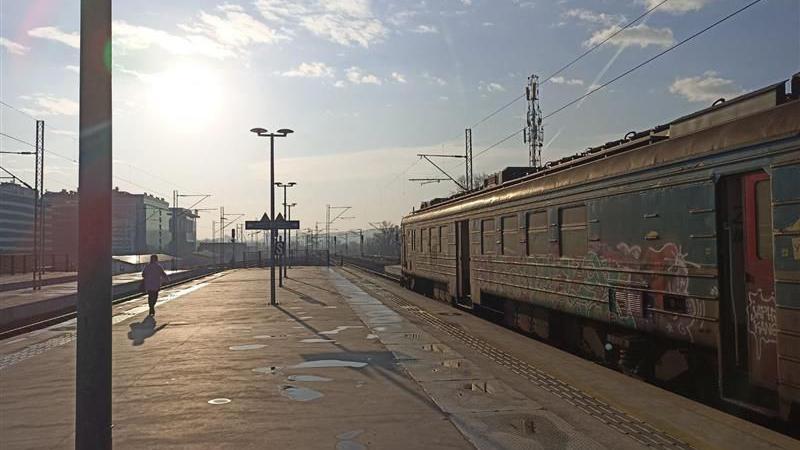 Šta spaja Beograd i Rigu, a nije košarka 2 Plavi, išarani voz, napravljen u Rigi, i dalje saobraća u Beogradu