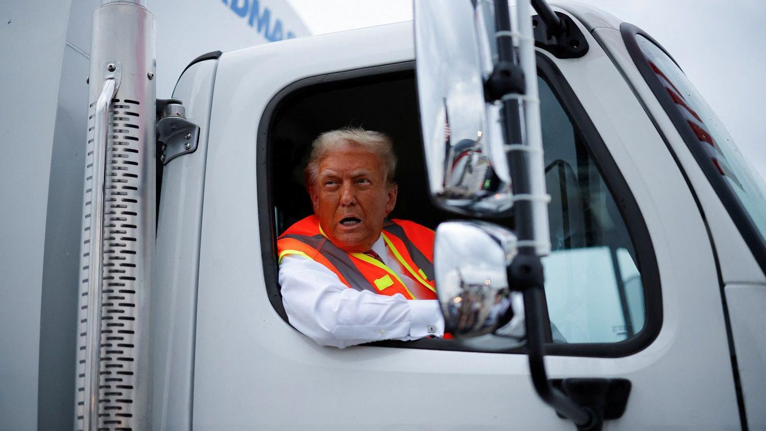 Kako na vozače kamiona sa Balkana utiče nova Trampova vizna politika 1 Donald Tramp vozio je kamion tokom predsedničke kampanje 2024.