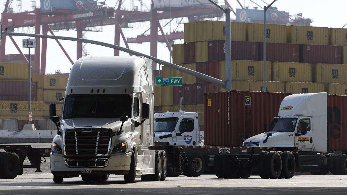 Kako na vozače kamiona sa Balkana utiče nova Trampova vizna politika 3 Kamioni u San Dijegu, u Kaliforniji