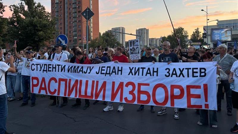 Počeo protest u Novom Sadu, skupovi i u drugim gradovima Srbije zbog optužbi za policijsku brutalnost 1 Skup u Novom Sadu