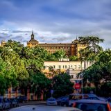 U gradu poznatom po klimatskim ekstremima u istoj ulici dve vrednosti temperature 12