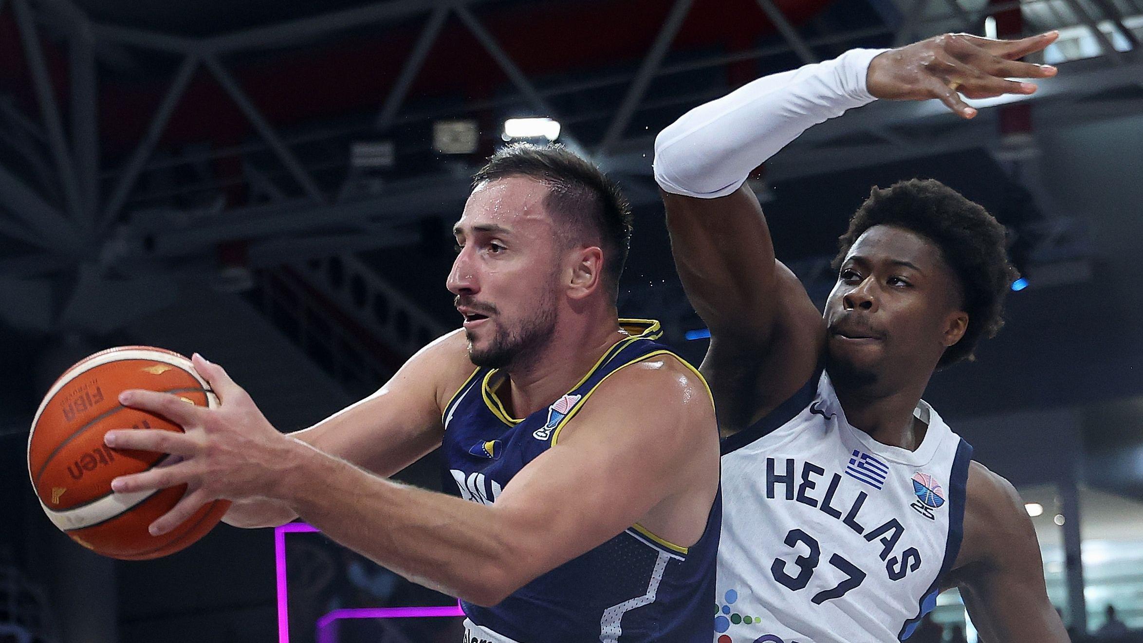 Evrobasket, 7. dan: Bosna šokirala Grčku, Island namučio Sloveniju 2 Edin Atić u duelu sa Kostasom Adetokumbom
