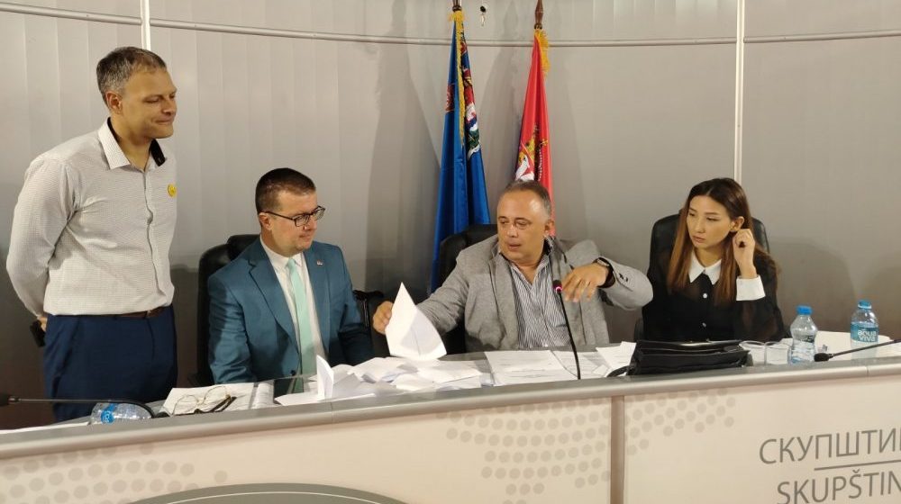 Dragoslav Pavlović ostaje na funkciji: Ko je iz opozicije glasao u korist niškog gradonačelnika, a ko nije potpisao inicijativu za smenu? 1