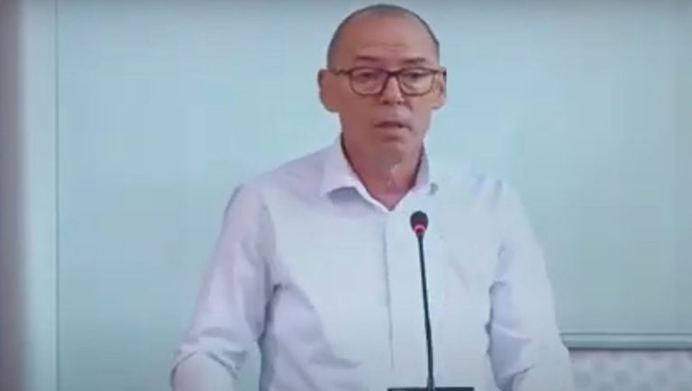 Opozicija podnosi krivične prijave protiv gradonačelnika Niša koji je građanima skandirao "ustaše": On je poziva da se "stavi u njegove cipele" 6