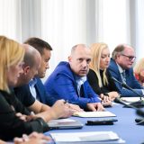 Lončar nezadovoljan kako se obavljaju mamografski pregledi, traži da mu se lično dostavljaju dnevni izveštaji 12