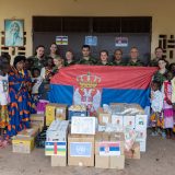 Pripadnici Vojske Srbije u mirovnoj misije UN u Centralnoafričkoj Republici pomogli deci 4