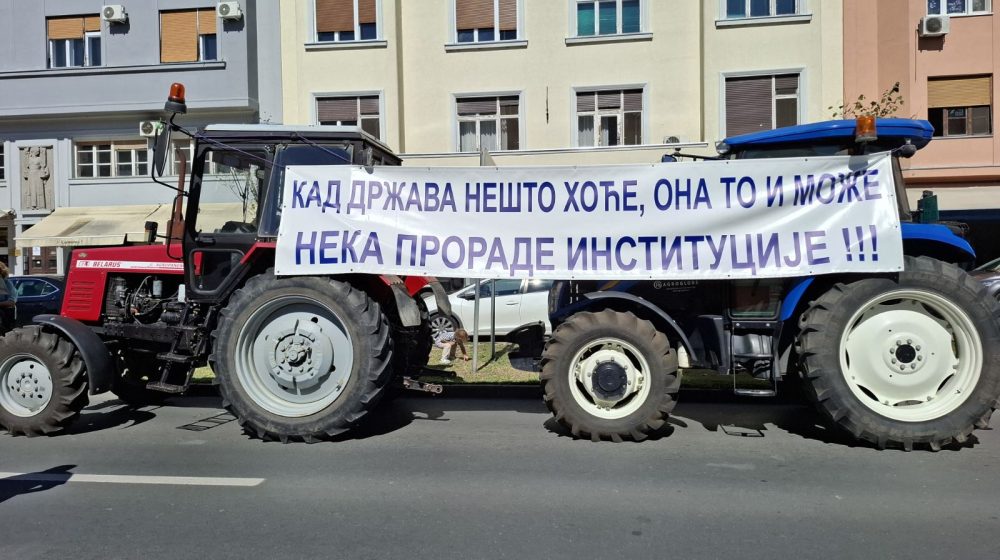 Protest poljoprivrednika: "Dajemo državi 10 dana da ispuni zahteve ili se protesti šire" (FOTO, VIDEO) 1
