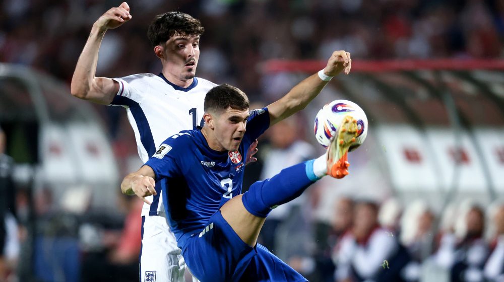 Katastrofa Srbije: Engleski brzi voz preleteo autobus "firme Stojković" 1