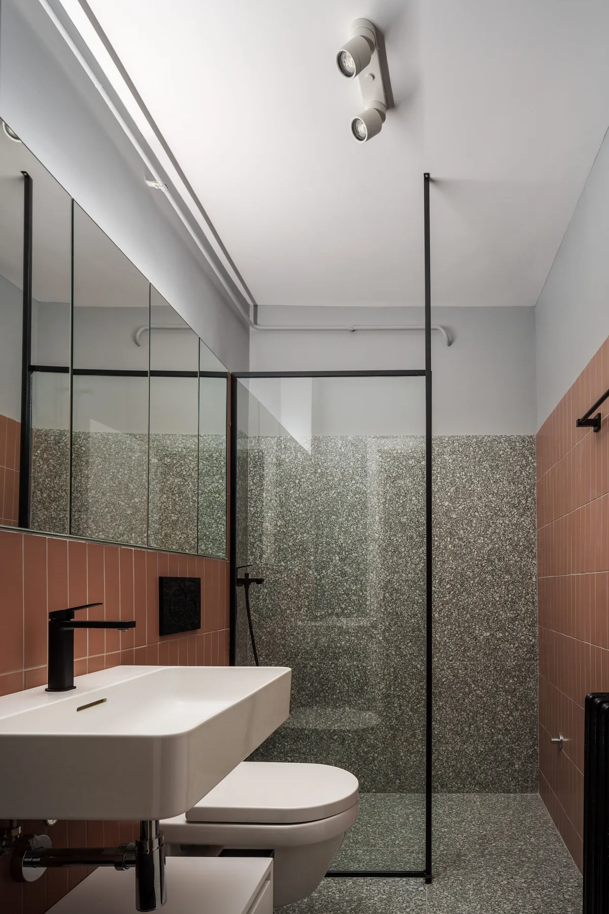 Pogledajte kako je mali stan na Vračaru veštom igrom bojama i svetlom postao urbana i prostrana oaza za život 5