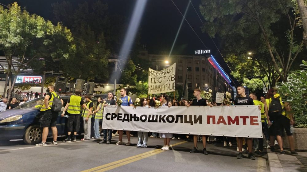 Poruka srednjoškolaca ispred SKC-a: Kultura postala zarobljenik koji se mora ućutkati kao i svaki dah slobodnog izraza i misli 1