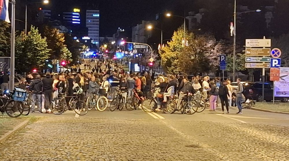 Blokada Varandinskog mosta u Novom Sadu