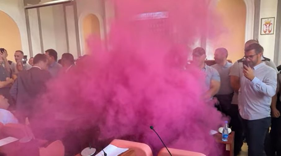 "Republika je pala, režim je danas suspendovao Ustav naše zemlje": Zaječarci pozivaju na protest 1