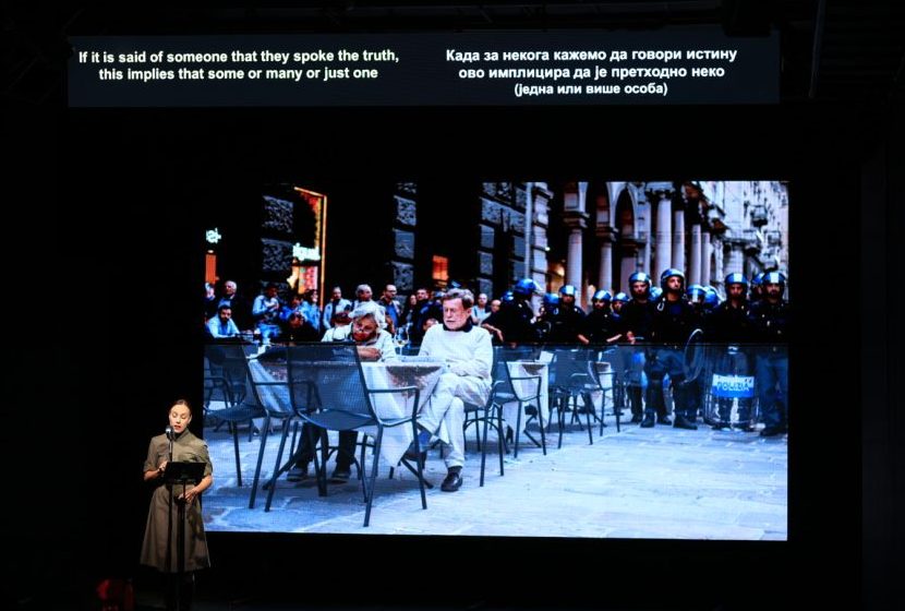 Breht je aktuelan jer se mi nismo promenili: Monodramom iz Italije „Pet teškoća u pisanju istine” otvoren 20. Joakimfest u Kragujevcu (FOTO) 1