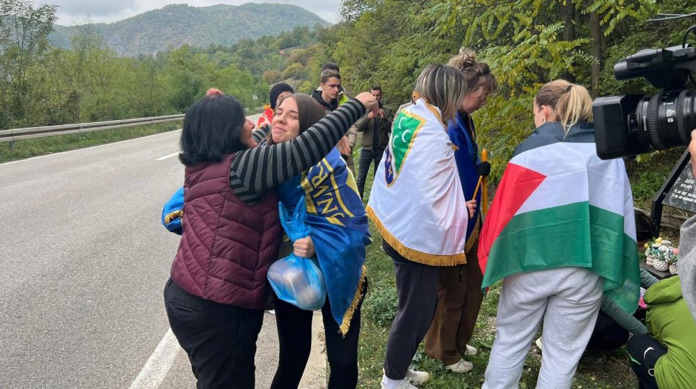 Novopazarski studenti stigli u Mrčajevce, završili peti dan marša ka Novom Sadu 1 Novopazarski studenti stigli u Mrčajevce, završili peti dan marša ka Novom Sadu 1