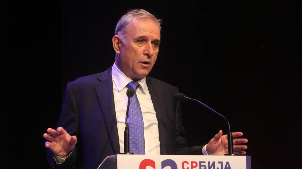 “Podgreva Tomu i Šešelja, a štreca se na povezivanje sa Miloševićem”: Ponoš odgovorio Vučiću 1