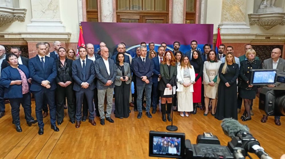 Obraćanje predstavnika opozicije u 11 časova: U toku sastanak šefova poslaničkih grupa 1