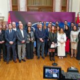Obraćanje predstavnika opozicije u 11 časova: U toku sastanak šefova poslaničkih grupa 3
