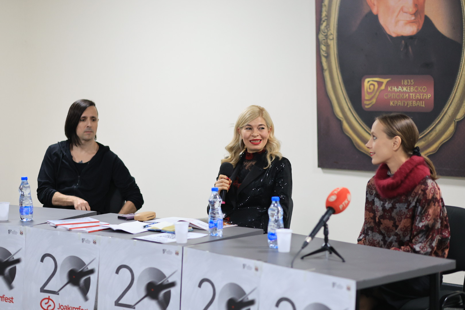 Breht je aktuelan jer se mi nismo promenili: Monodramom iz Italije „Pet teškoća u pisanju istine” otvoren 20. Joakimfest u Kragujevcu (FOTO) 6