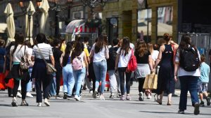 „Zapadni Balkan u čekaonici Evropske unije“, naslov je knjige u kojoj troje uglednih nemačkih novinara analizira šanse zemalja regiona za ulazak u EU.