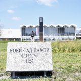 Bački Petrovac za studente: „Zemlja pamti ruke koje su čupale cveće mrtvima“ (FOTO) 5