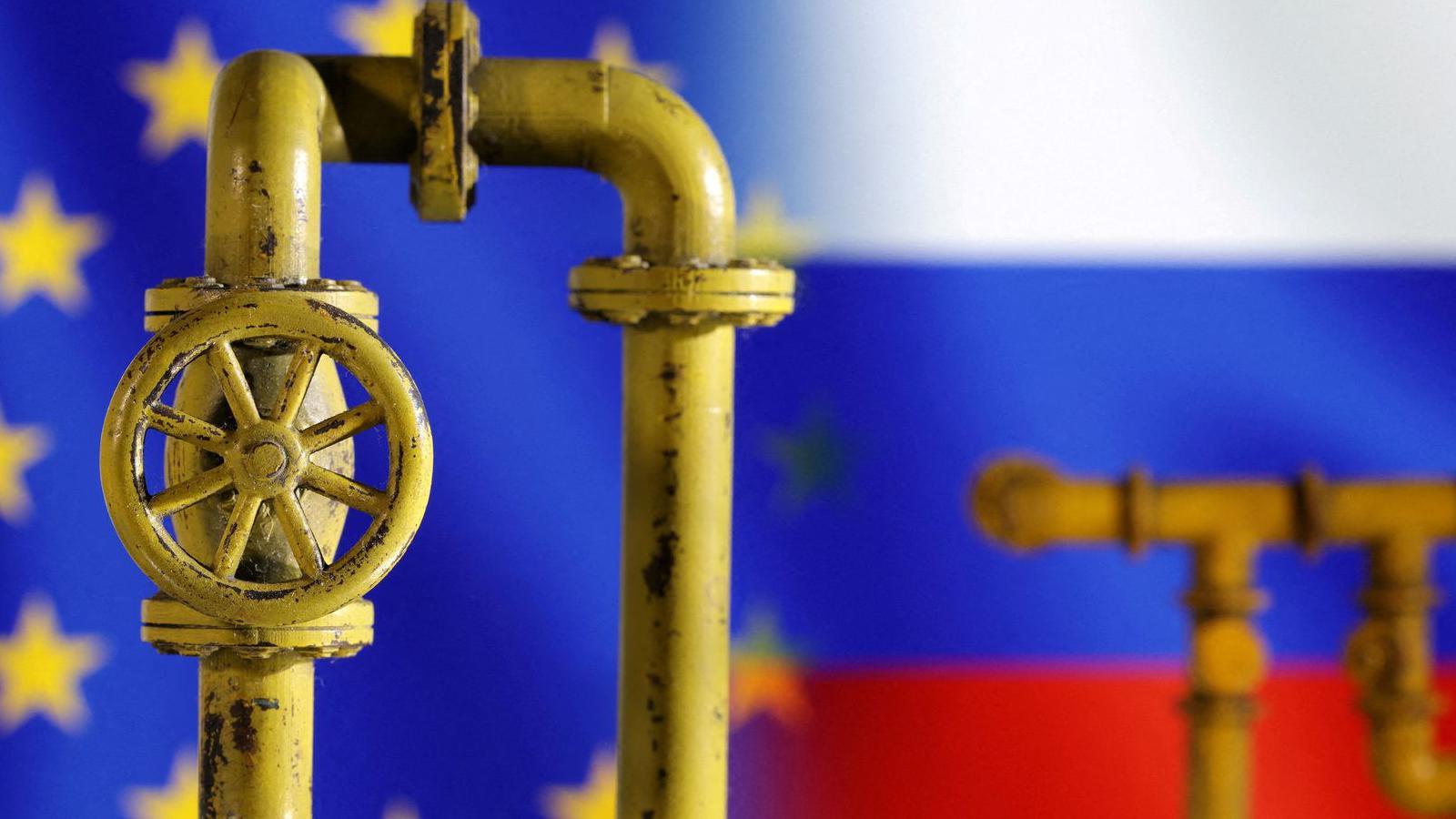 Šta za Srbiju znači predlog Brisela o ruskom gasu 1 cevi za gas ispred ruske i zastave eu