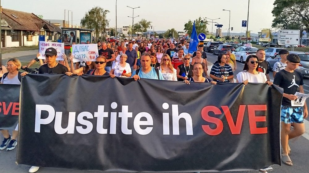 SRCE: Vučićev režim je do sada uhapsio više od 1.000 mladih ljudi 1