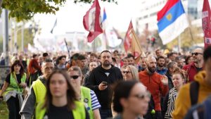 Studenti iz Subotice nastavljaju pešačenje do Novog Sada: Večeras stižu u Vrbas 1