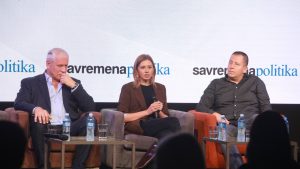 Najveće dostignuće 5. oktobra je što je uspostavljena smenjiva vlast, izjavio je danas nekadašnji predsednik Srbije Boris Tadić, uz ocenu da je 5. oktobar strašna trauma radikala i da danas živimo osvetu Aleksandra Vučića za 5. oktobar.