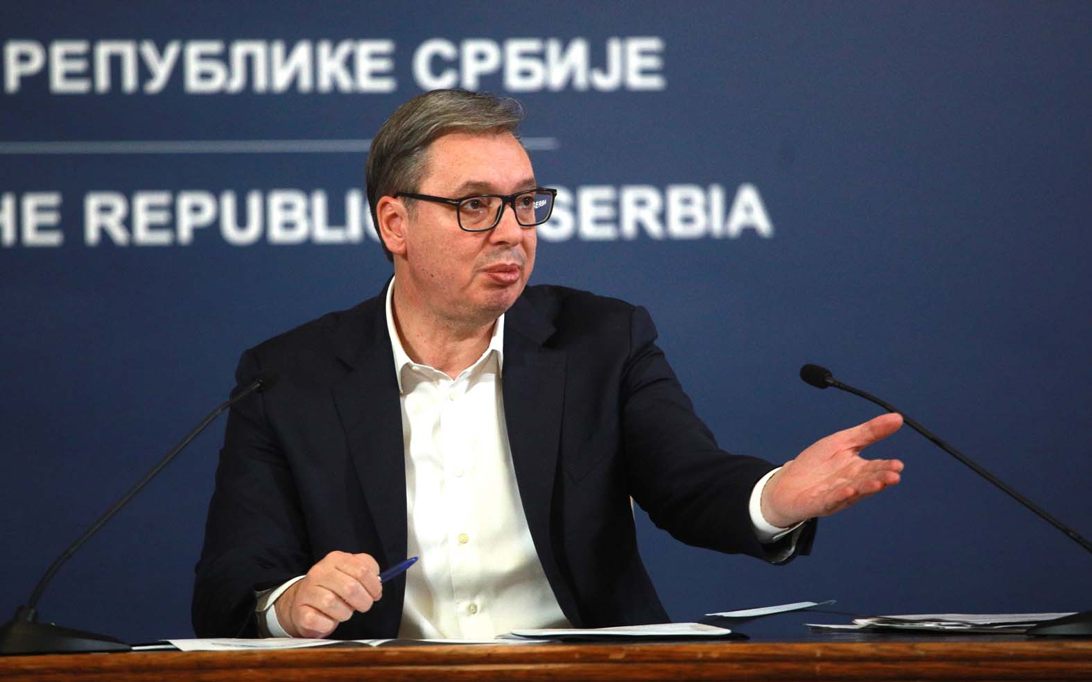 300 Vučićevih obraćanja za 200 dana: Kako predsednik gradi kult ličnosti 2 300 Vučićevih obraćanja za 200 dana: Kako predsednik gradi kult ličnosti 2