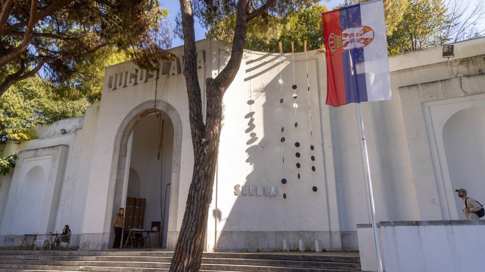 Kontroverze oko izbora Đakovića za Bijenale: "Kao da atletičara koji se nije kvalifikovao ni na lokalnom nivou šaljemo na Olimpijske igre" 1