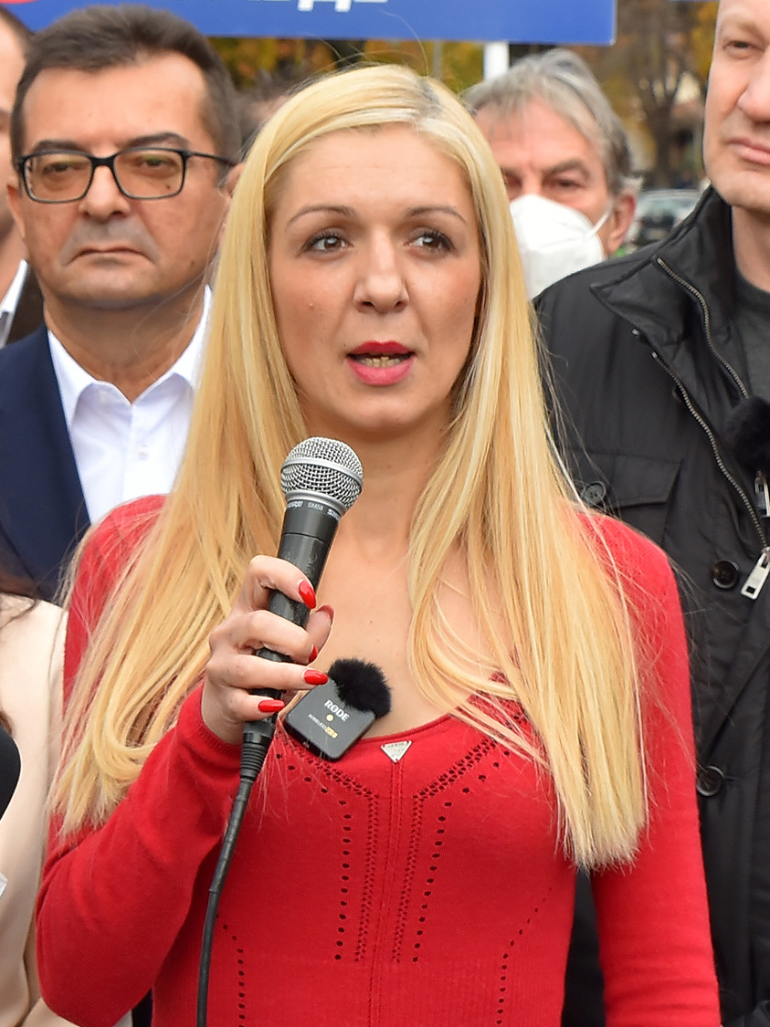 Kako će izgledati Vučićev obračun sa bahatim funkcionerima SNS? 3 Kako će izgledati Vučićev obračun sa bahatim funkcionerima SNS? 3