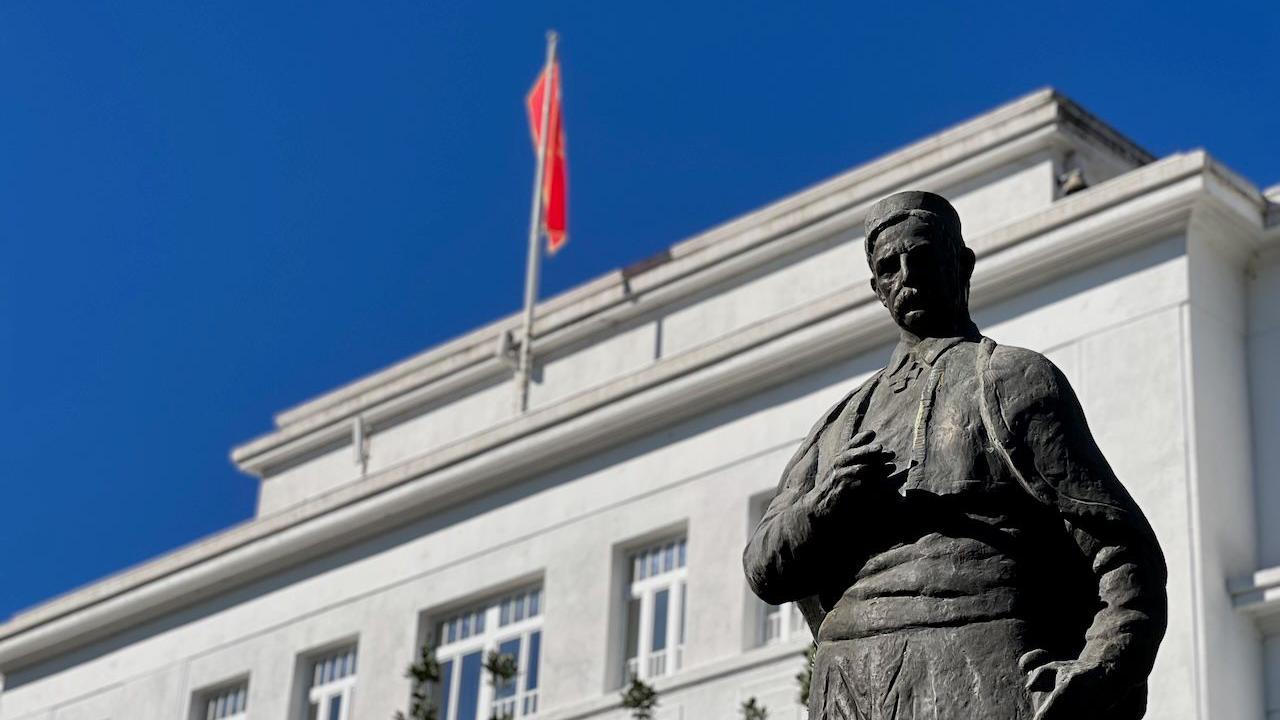 Kako je Crna Gora postala balkanski lider u približavanju Evropskoj uniji 1 Spomenik u crnoj gori, spomenik kralju nikoli